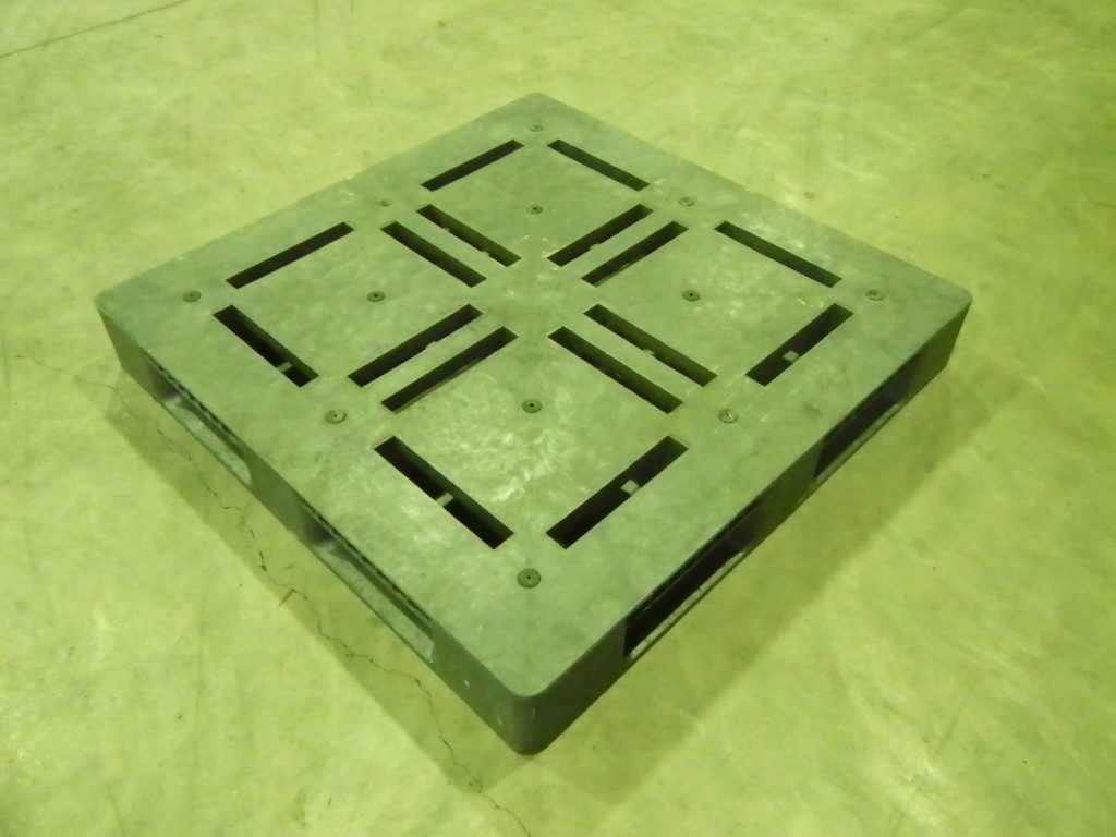 ワケアリ品//【1100×1100×140】樹脂プラスチックパレット@仙台市内 R1／ハンドリフト対応 1111R1_A – 中古パレット販売センター  木製パレット プラスチックパレット販売中